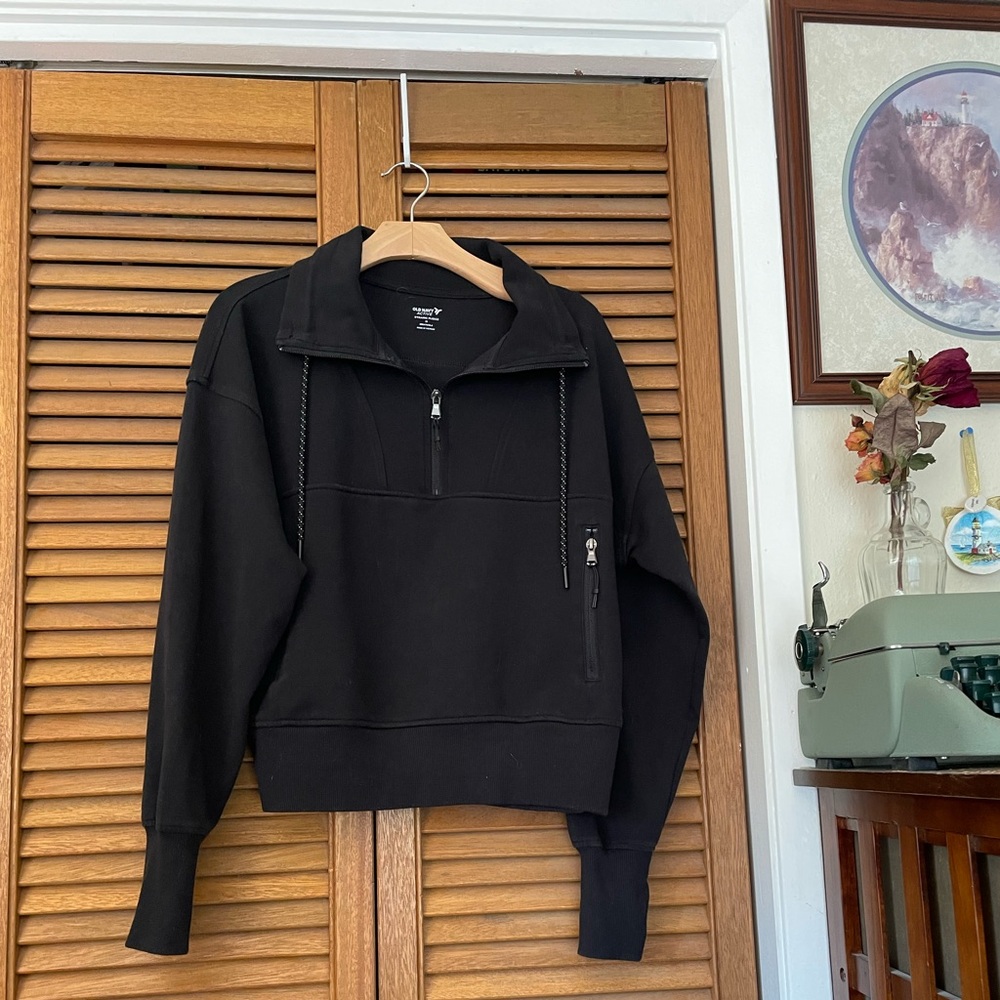 ✨ Old Navy Active Jacket ✨